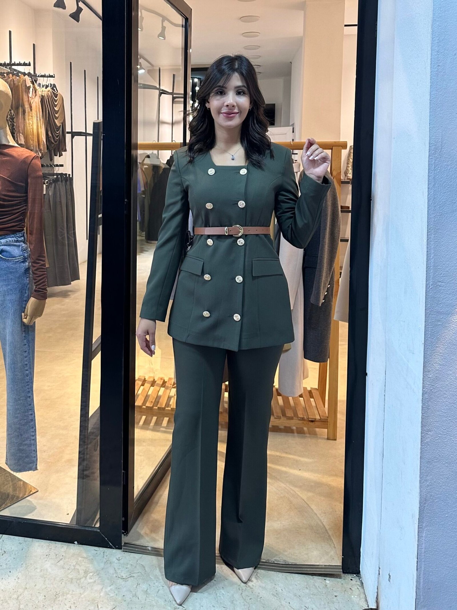 Tailleur AMAYA promo 9800 au lieu de 14800 – Image 24